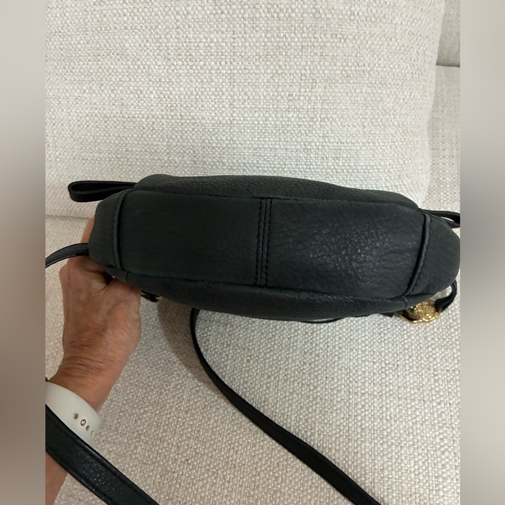 Vince Camuto Black Leather Shoulder Bag EUC - Picture 10 of 15